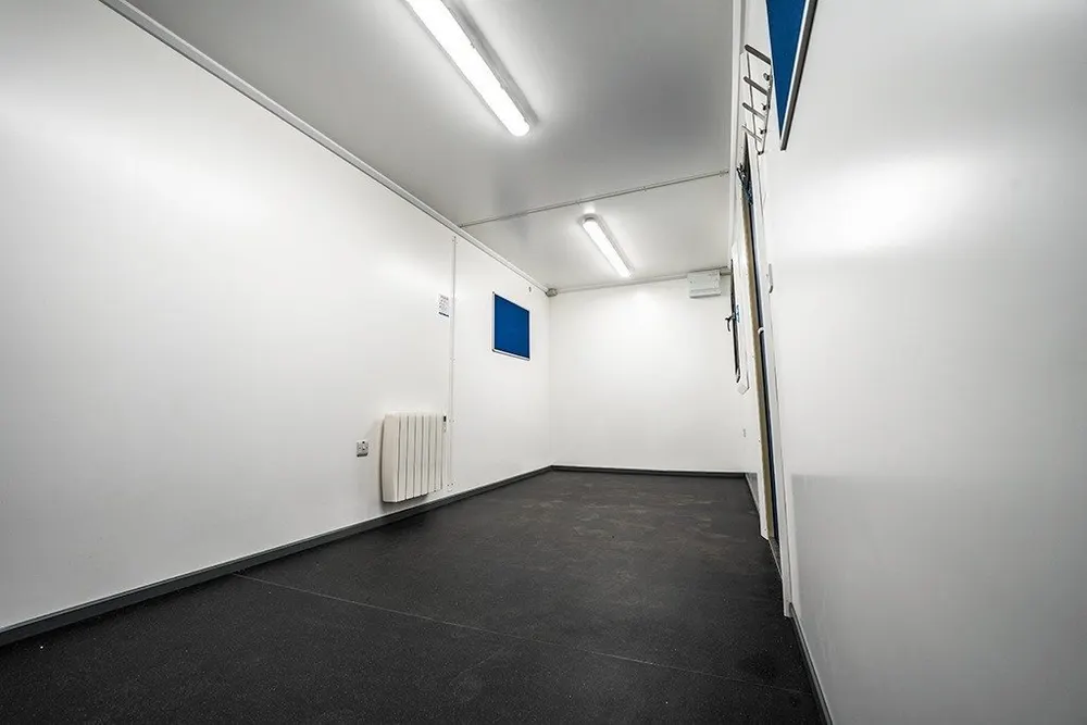 20-Fuß-Baustellenbüro-Container, gedämmt und klimatisiert – Bild 3 von 8