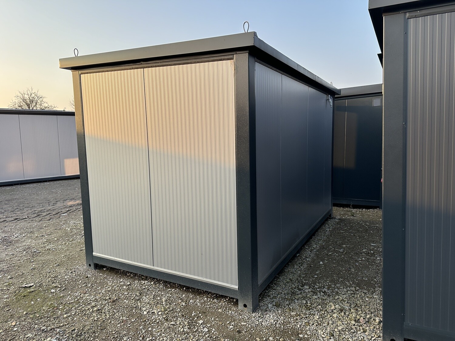 Bürocontainer 4,00 x 2,40 m – Bild 3 von 10