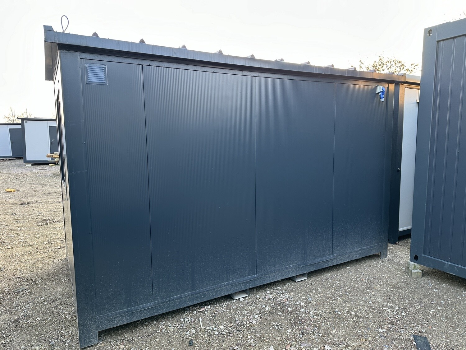 Bürocontainer 4,00 x 2,40 m – Bild 9 von 10