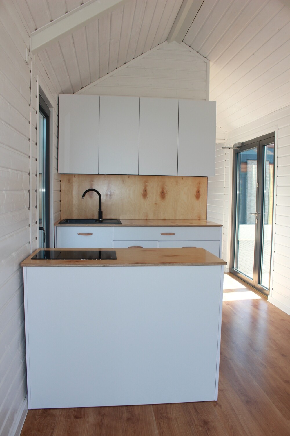 Schlüsselfertiges Tiny House 10,90 x 2,90 m – Bild 6 von 13