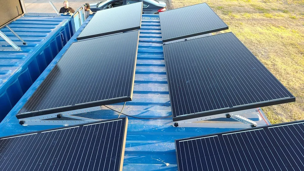 Solaranlagen-Set für Seecontainer – Bild 2 von 7