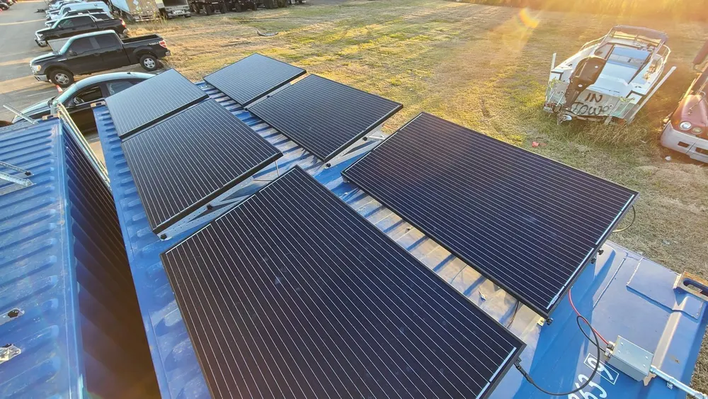 Solaranlagen-Set für Seecontainer – Bild 5 von 7