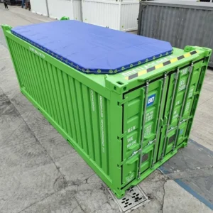 Grüner 20-Fuß-Open-Top-Offshore-Container mit blauer Dachplane und verriegelten Doppeltüren