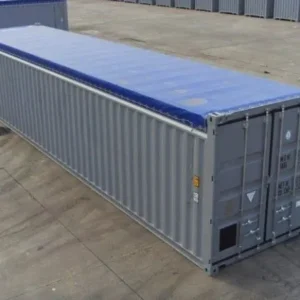 Von oben aufgenommener 40-Fuß-Open-Top-Container mit blauer Dachplane und Flügeltüren an der Stirnseite