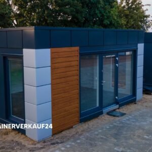 Eckansicht des Bürocontainers Typ London mit Holzverkleidung, weißen Eckpaneelen und großer Glasfront